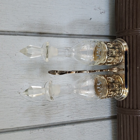 Vintage Oil and Vinegar Set with Caddy - Picture 17 of 17